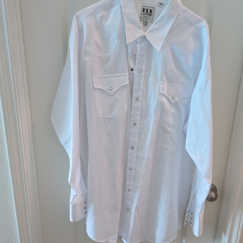 Ely Cattleman White Casual Button Down Shirt